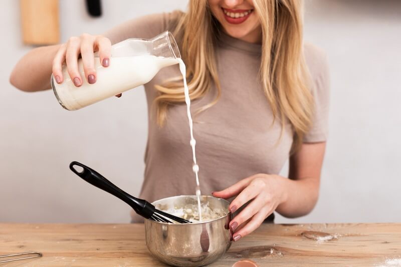 Organic Almond Milk in Everyday Cooking