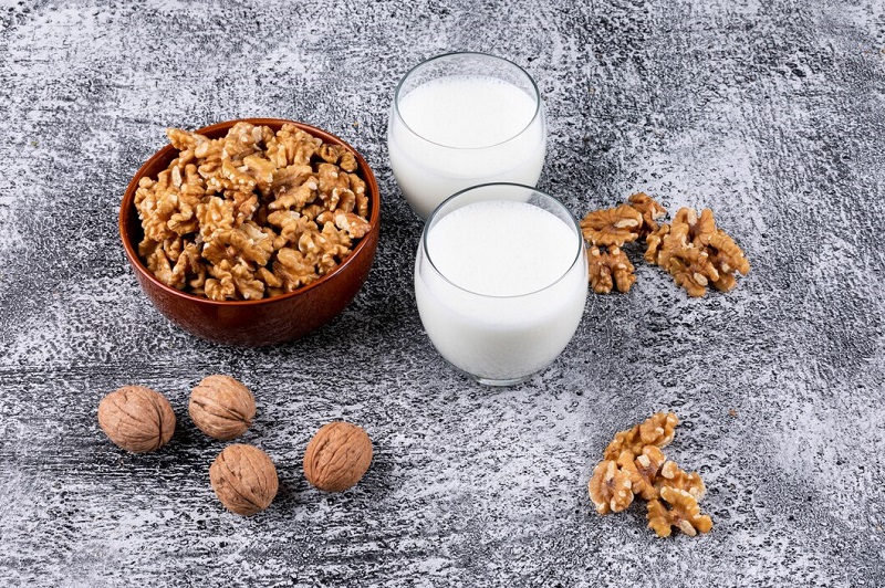 How to Incorporate Elmhurst Walnut Milk into Your Diet